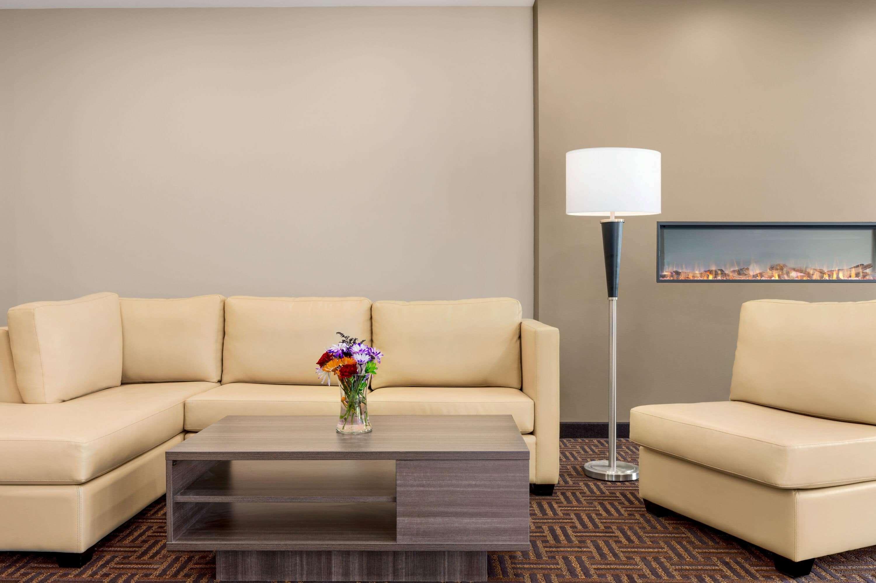 Hotel Super 8 By Wyndham Thompson Exteriér fotografie
